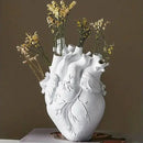 Simulation Heart Shape Resin Vase For Home Study Office Decor