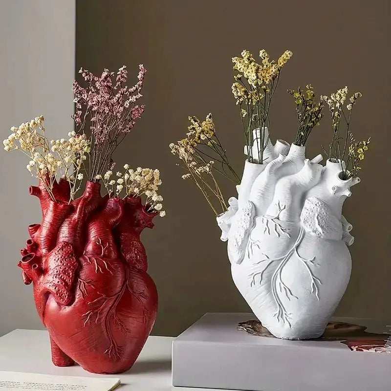 Simulation Heart Shape Resin Vase For Home Study Office Decor