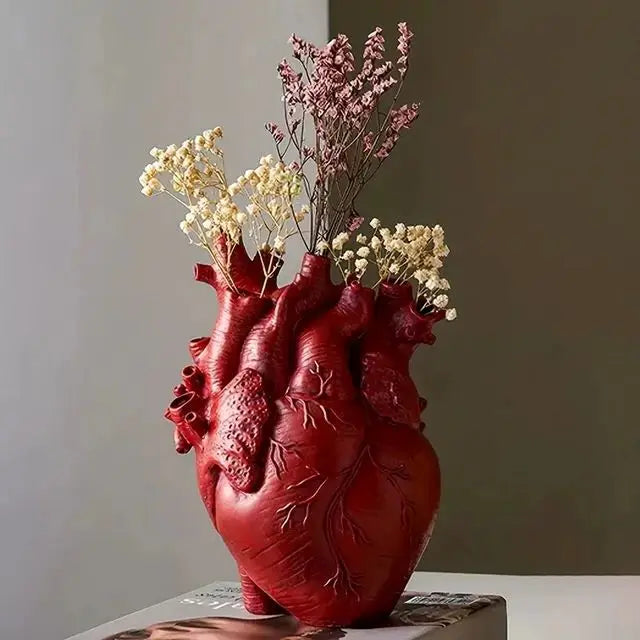 Simulation Heart Shape Resin Vase For Home Study Office Decor