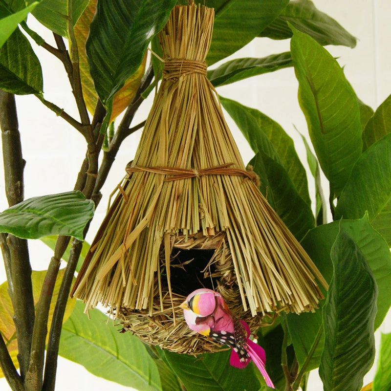 Natural Grass Bird House Hanging Parrot Nest Outdoor Resting Place